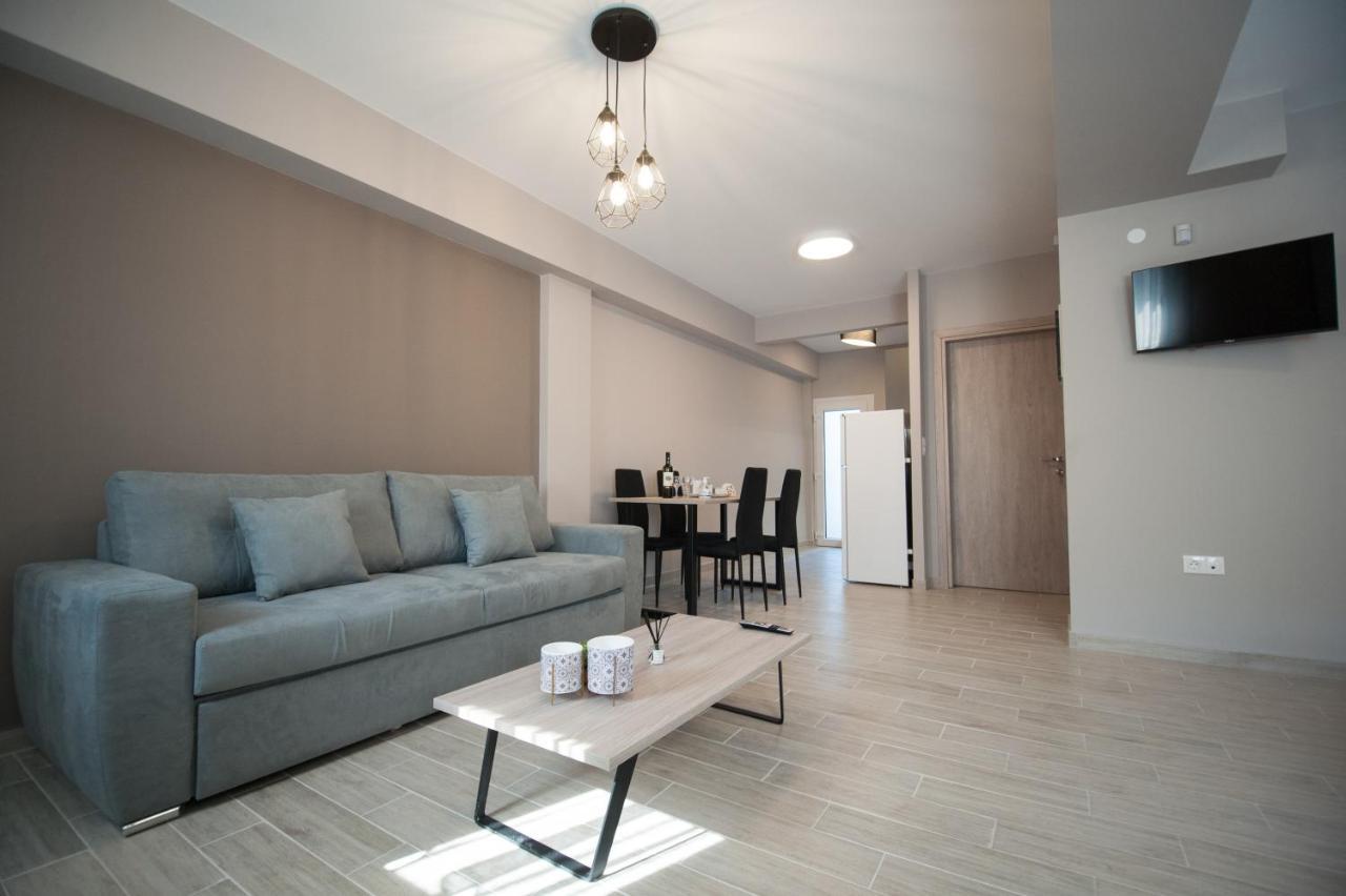 Niki'S Apartments Peraia  Bagian luar foto